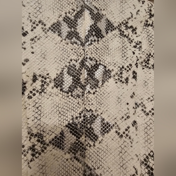 Thalia Sodi Snake Print Blazer - Picture 9 of 13